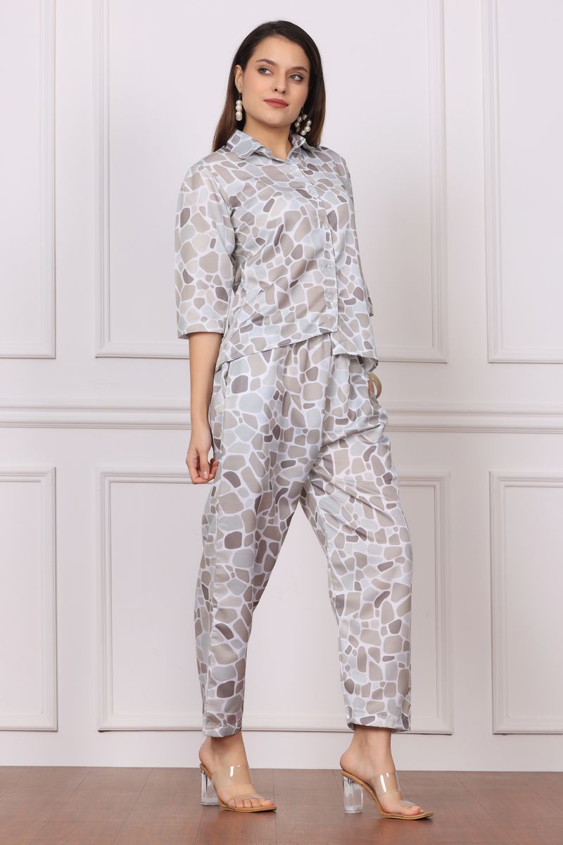 Low high collared shirt & pyjama co-ord set for women animal print
