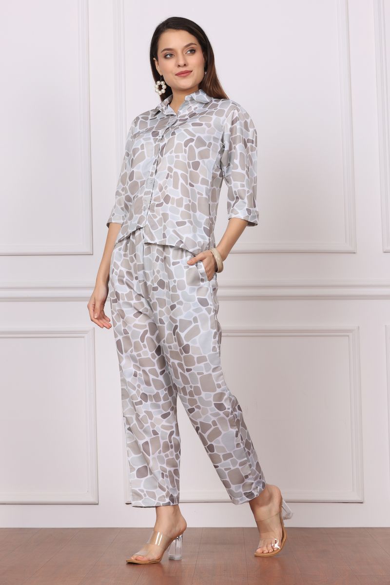 Women Low-High Collared Shirt & Pyjama Co-ord Set